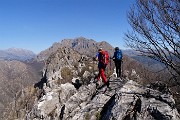 Anello Monte Ocone (1410 m) e Corna Camozzera (1452 m) dal Pertus (1300 m) l’8 aprile 2017 - FOTOGALLERY